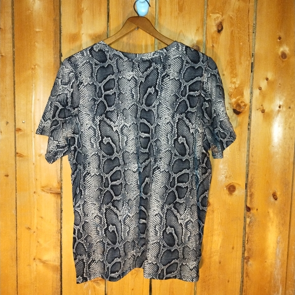 NWOT MICHAEL KORS LOGO BLOUSE - Picture 7 of 7